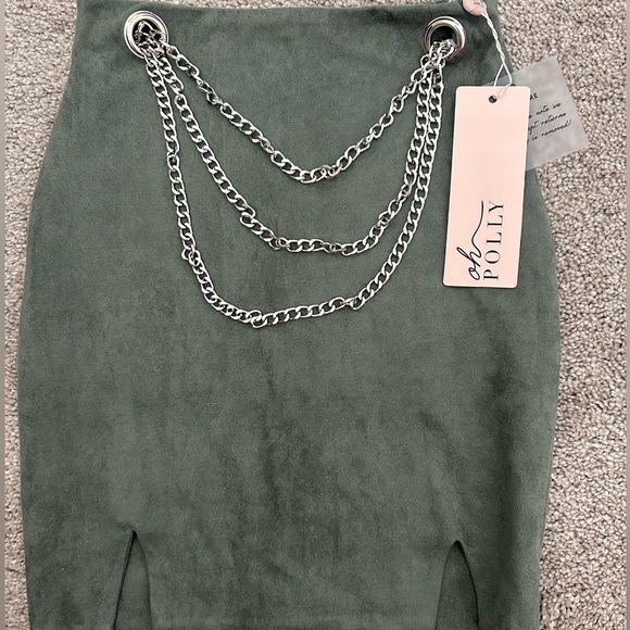 Oh Polly NEW suede mini skirt with matching bralette - Picture 2 of 7